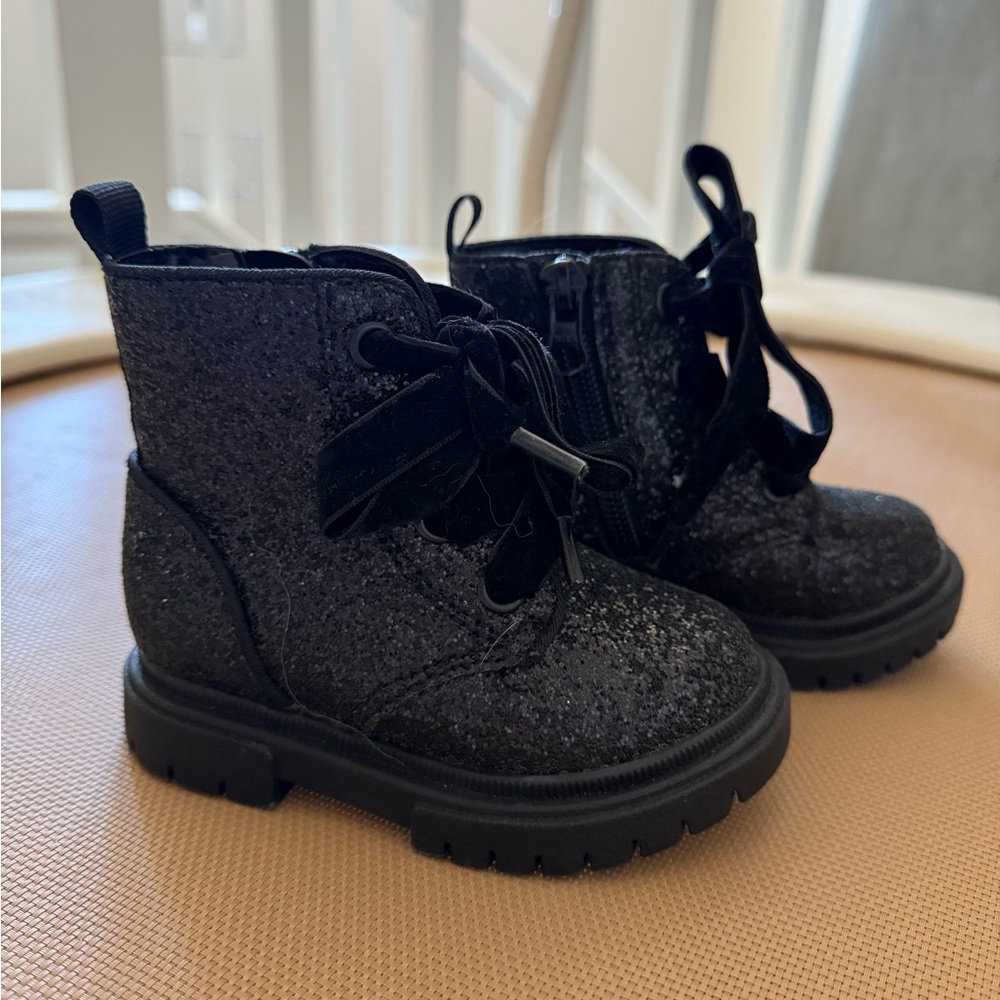 Cat & Jack Black Sequin Boots Baby Walker size 5 - like new